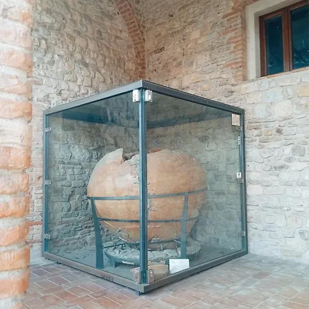 بيت للعطل Romantica Residenza - Borgo Castello di Serravalle
