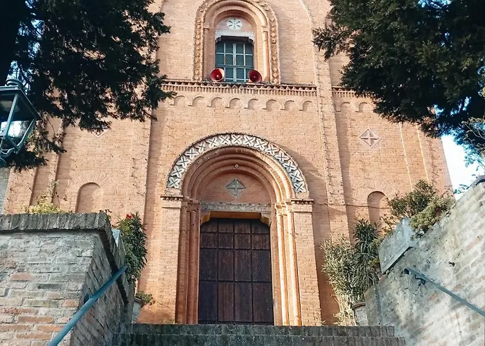 Romantica Residenza - Borgo بيت للعطل Castello di Serravalle