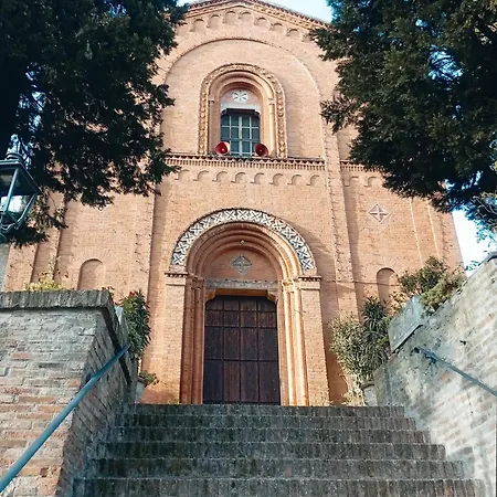 Romantica Residenza - Borgo בית נופש Castello di Serravalle