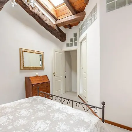 Romantica Residenza - Borgo Holiday home Castello di Serravalle