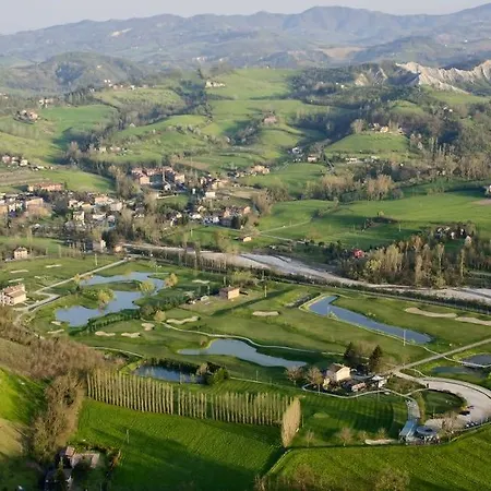 Romantica Residenza - Borgo בית נופש Castello di Serravalle