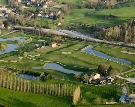 Semesterbostad Romantica Residenza - Borgo Castello di Serravalle