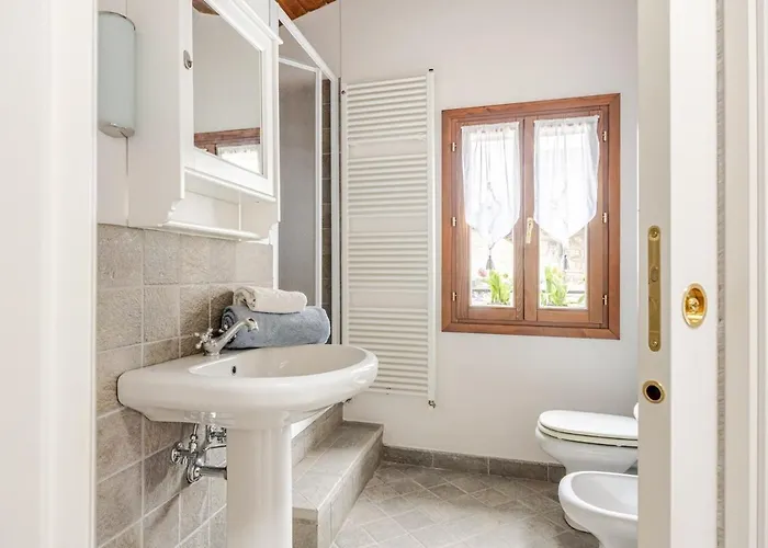 Romantica Residenza - Borgo Tatil Evi Castello di Serravalle